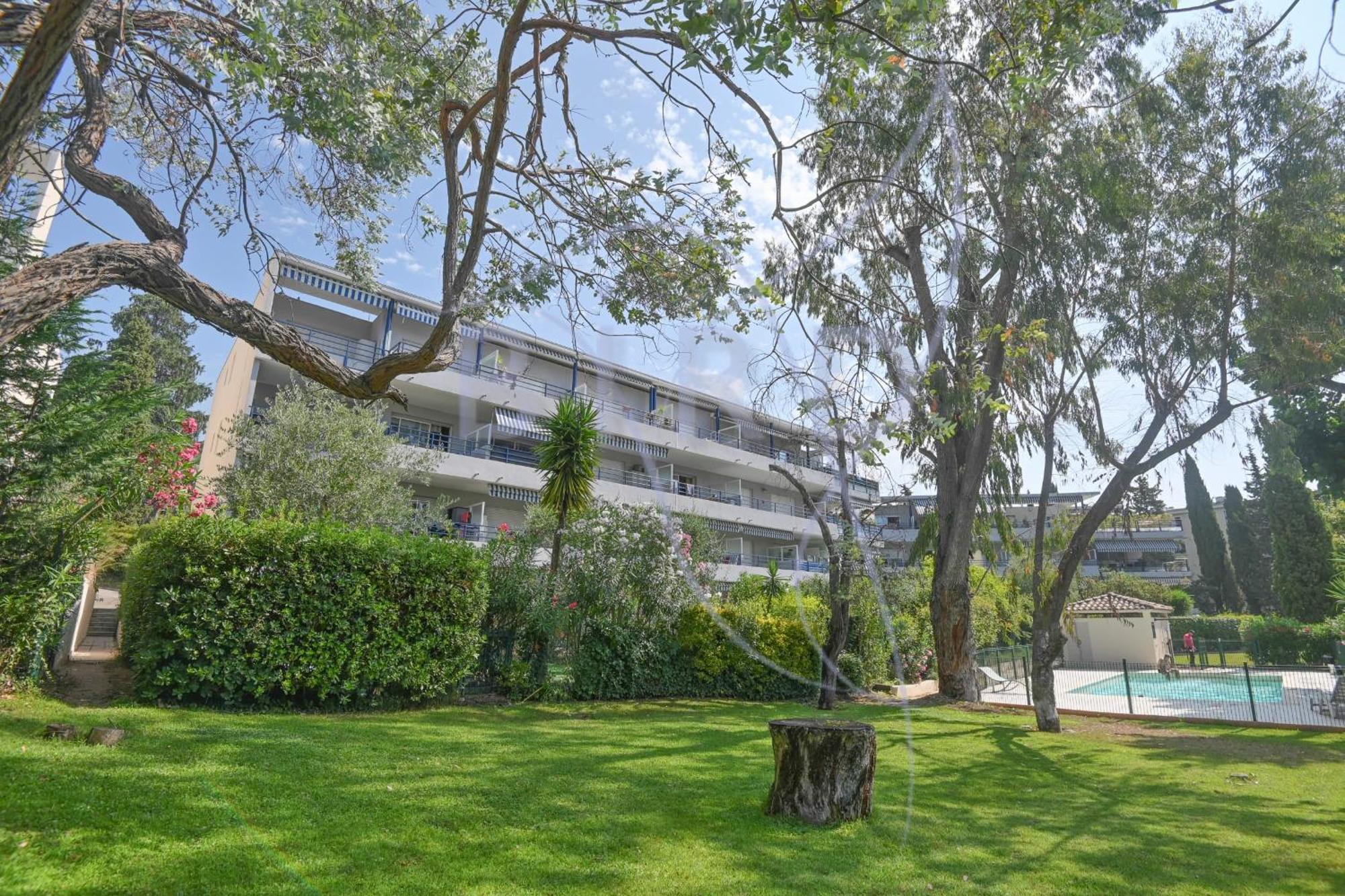 Comfortable Terrace And Private Garden Appartement Cannes